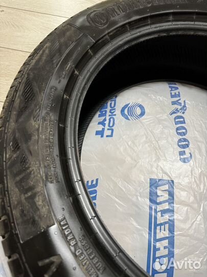 Continental UltraContact 225/55 R19 99V