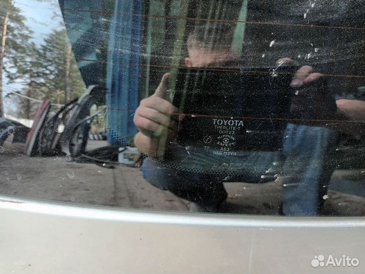 Стекло крышки багажника тойота надия