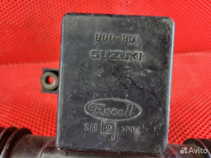 Патрубок воздухозаборника Suzuki Swift GH-HT51S M1