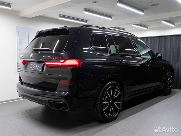 BMW X7 3.0 AT, 2022