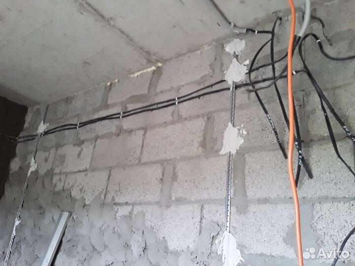 Бригада строителей.бетонные работы