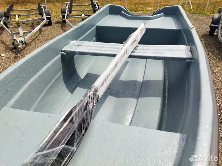 Лодка стеклопластик 3.3м