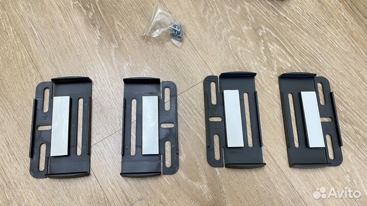 Mitsubishi Lancer Безрамочные крепления для номеро