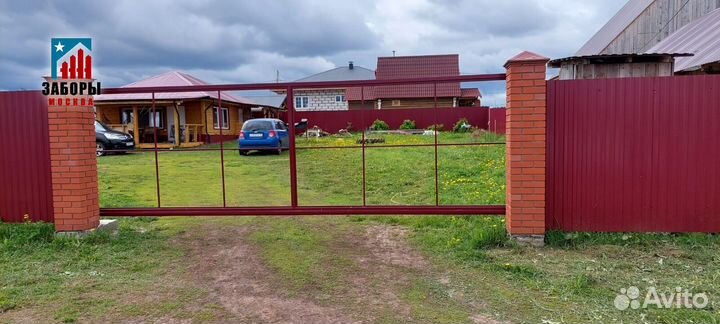 Откатные ворота с забором