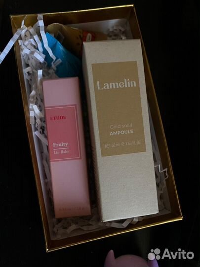 Подарочный набор уходовой косметики для женщины