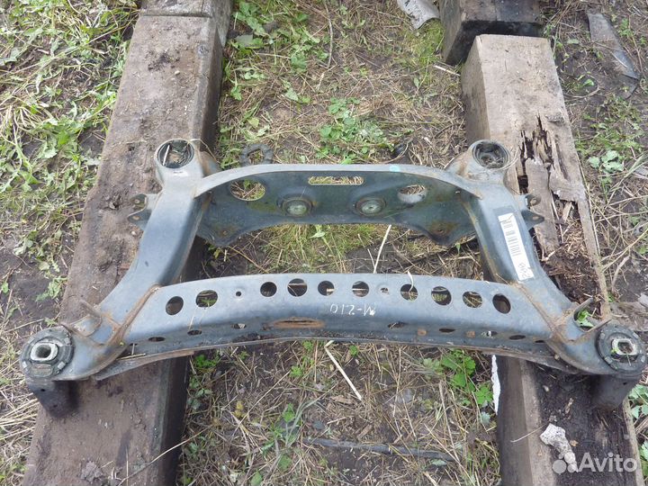 Балка задняя Mercedes-Benz E klass w210