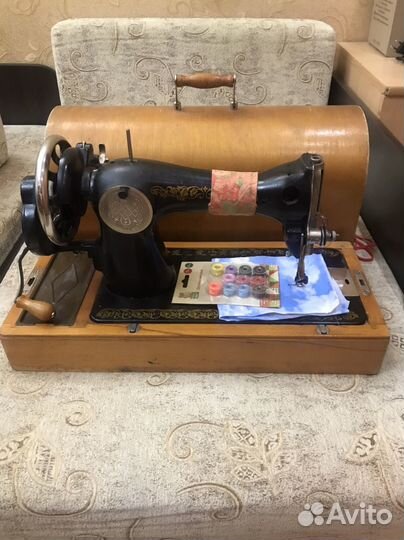 Швейная машинка