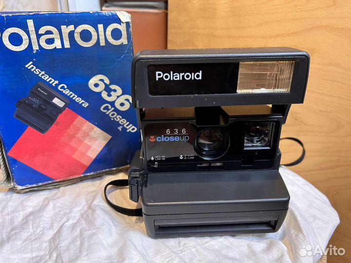 Пленочный фотоаппарат Polaroid 636