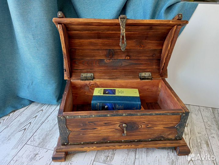 Сундук деревянный большой