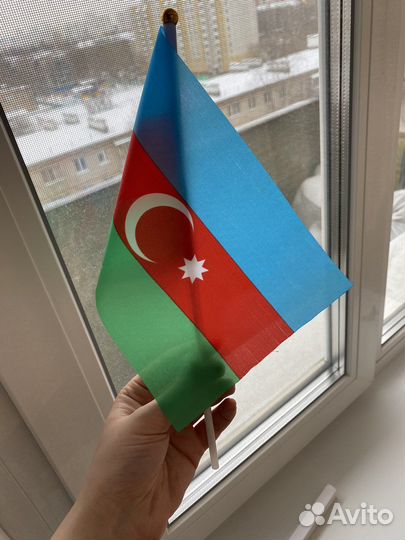 Азербайджанский флаг
