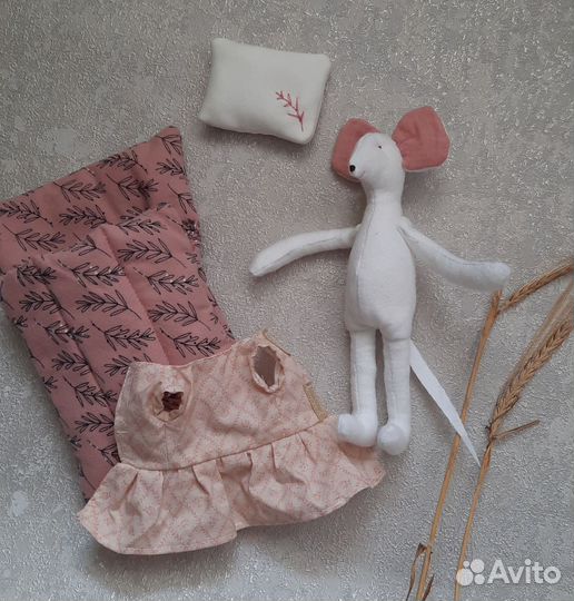 Игрушка мягкая,мышка в кроватке,новая,подарок