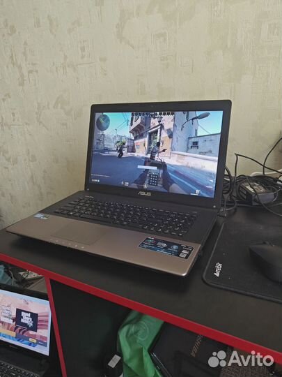 Огромный ноутбук Asus 17.3 i7 CS GO 2 Видеообзор