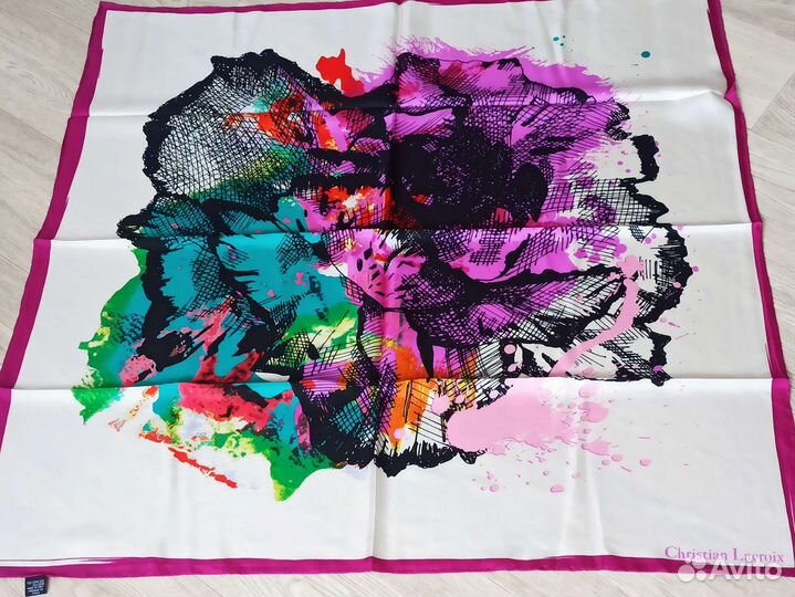 Белый платок Christian Lacroix ручная подшивка