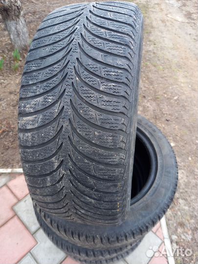 Goodyear UltraGrip Ice+ 215/55 R16 97T