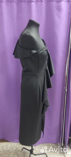 Платье boohoo новое