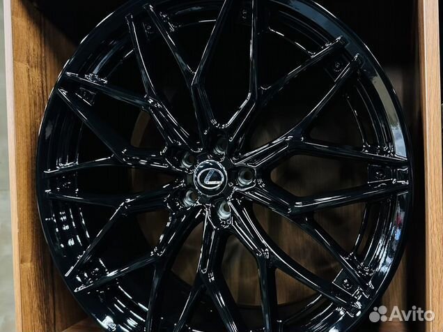 Диски R22 5x114.3 Lexus Infiniti Genezis Toyota
