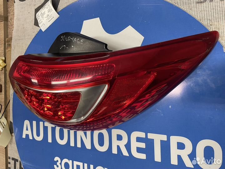 Фонарь задний правый Kia Sportage 3 SL 924023W0