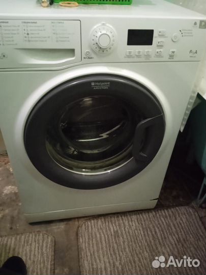 Стиральная машина HotPoint ariston