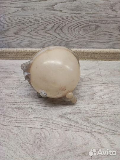 Расширительный бачок на Volkswagen Golf 4