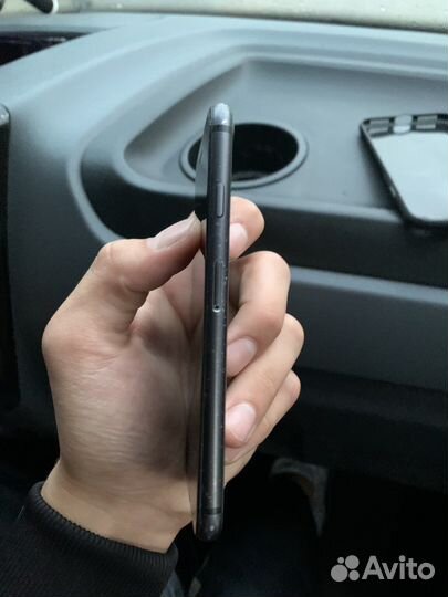 Телефон iPhone 8 64 gb