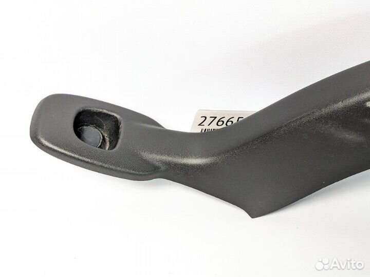 Накладка петли крышки багажника Opel Astra J седан