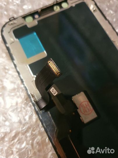 Дисплей на iPhone X (10)