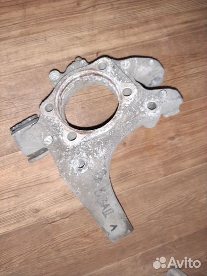 Задний поворотный кулак цапфа Audi A8 Ауди