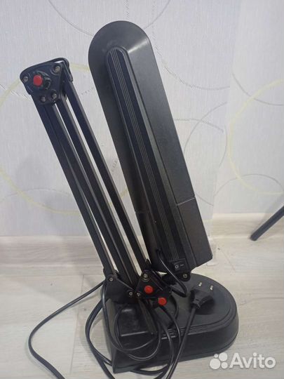 Лампа настольная