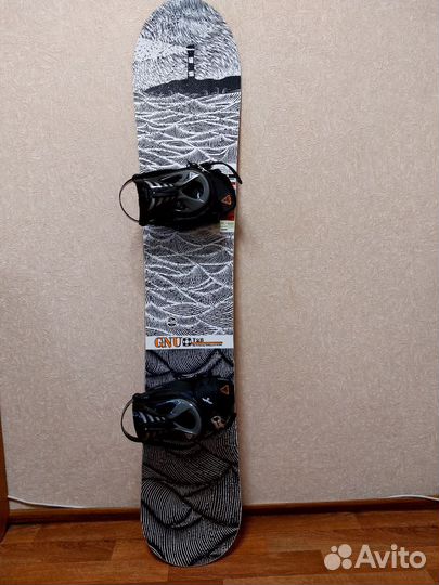 Сноуборд GNU T2B