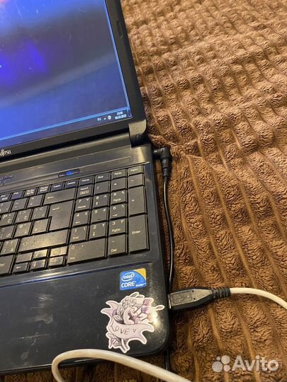 Ноутбук fujitsu lifebook AH530