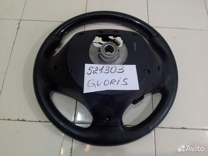 Рулевое колесо (Kia Quoris)