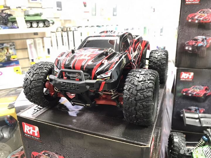 Монстр-трак на пульте 1:16 NEW Remo Hobby Smax 2