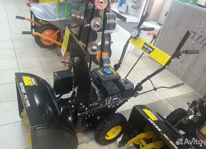 Снегоуборщик Huter SGC-4800(B)