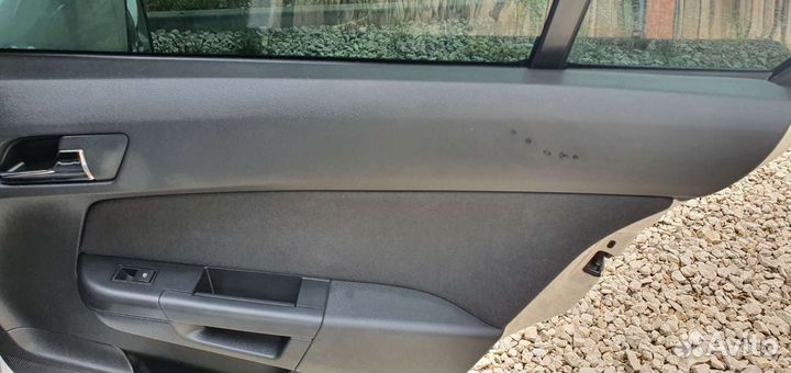 Карта двери задней правой opel astra h