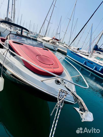 Яхта Моторная Cranchi E30