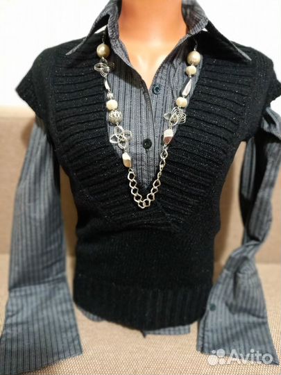 Жилет вязаный