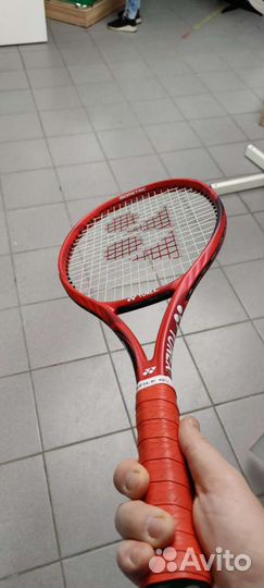 Перетяжка теннисных ракеток