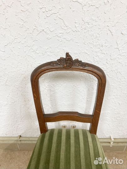 Старинный стул из дуба. Бельгия 60 годы