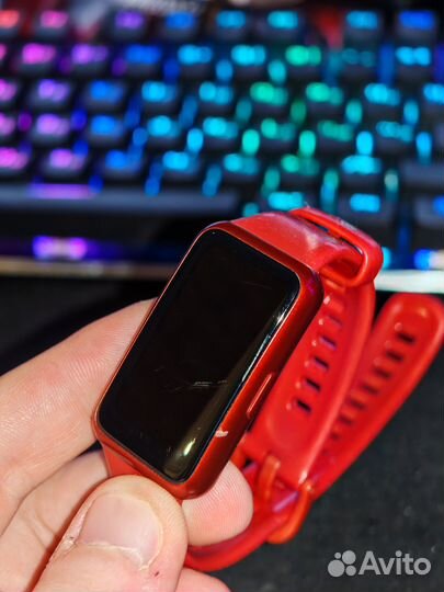 Фитнес браслет Huawei band 7 красный