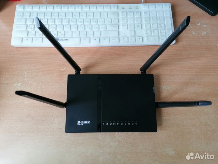 Гигабитный роутер 2.4/5 ггц D-Link DIR-825AC/G1A