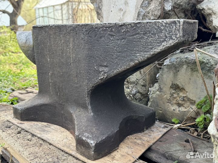 Наковальня большая