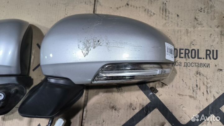 Зеркало Toyota Prius ZVW30