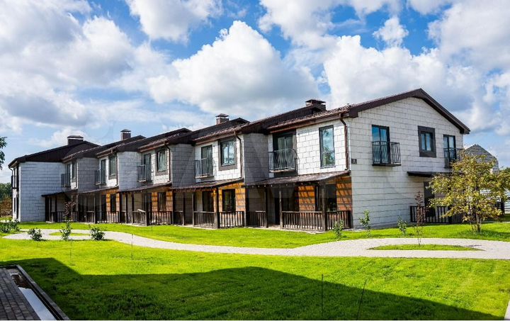 Таунхаус 110 м² на участке 1 сот.