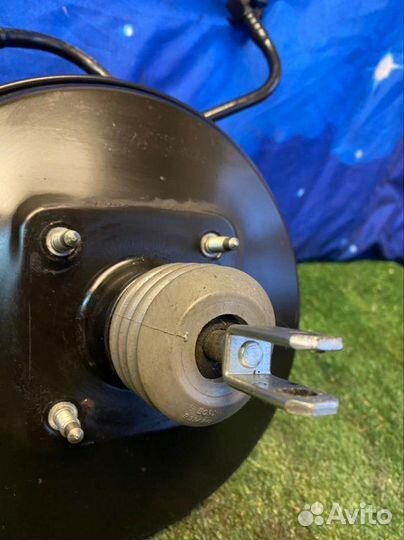 Вакуумный усилитель тормозов Renault Symbol 1