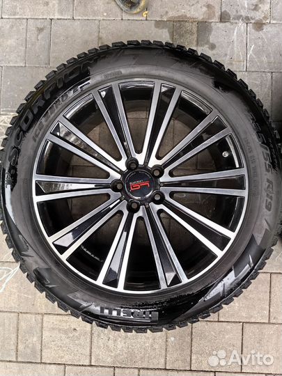 Шины зимние R019 235/55 на дисках
