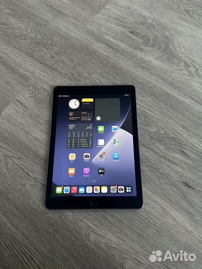 Apple iPad Pro 9.7 32gb + cellular