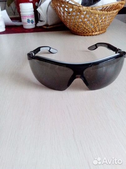Очки новые чёрные