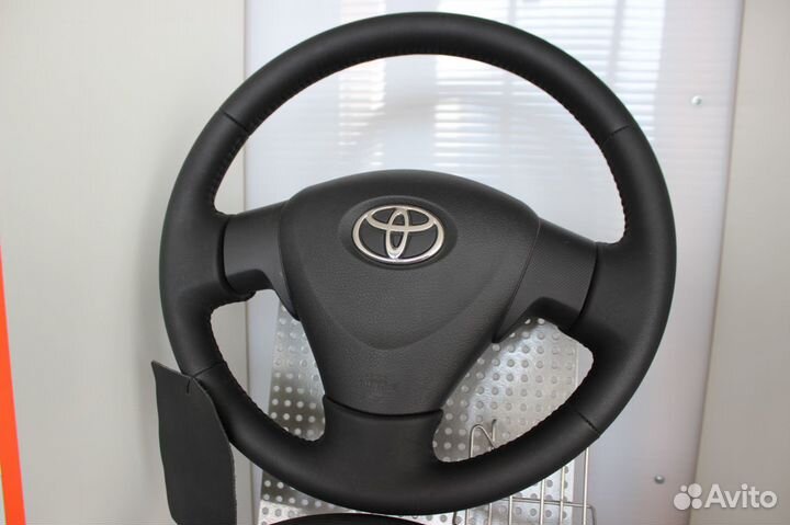 Перетяжка руля экокожей на а/м Тойота Королла