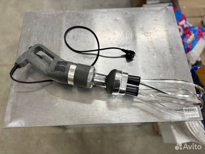 Миксер погружной Robot Coupe на 15 литров