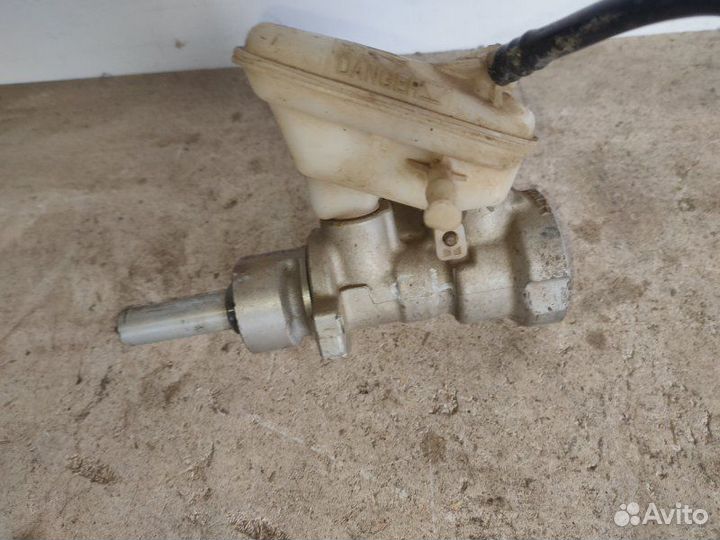 Главный тормозной цилиндр Citroen C4 2005-2011